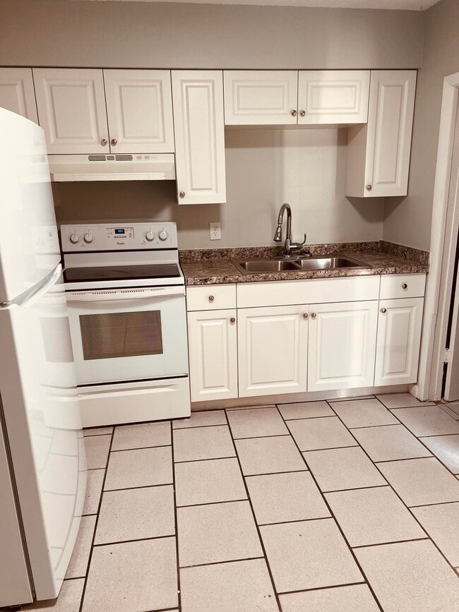 Photo - 805 Revels Ln Unit 805