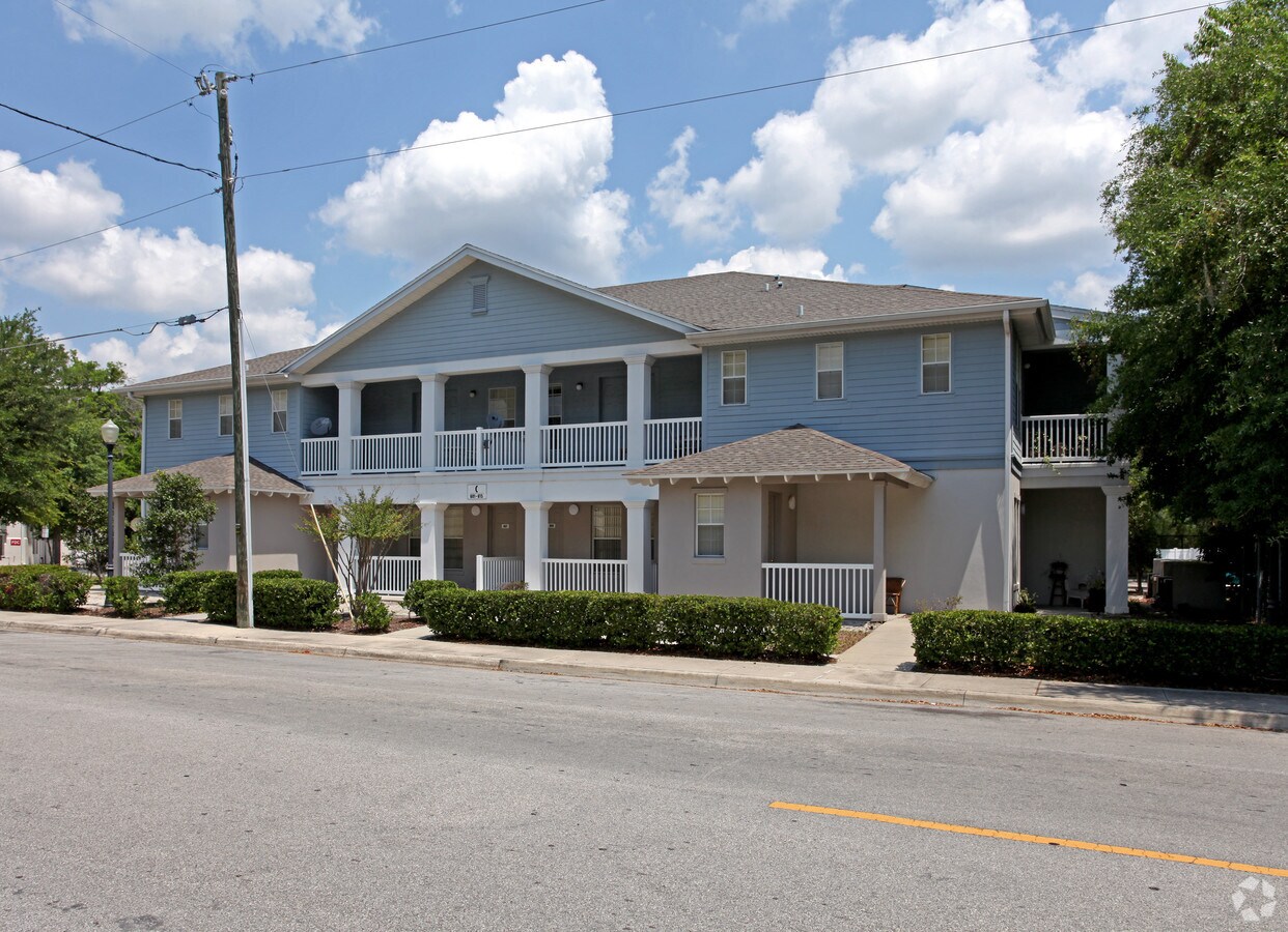 Photo - Railroad Avenue Apartments