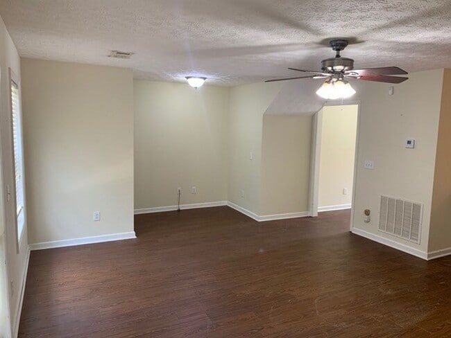 Photo - Donahue Crossing