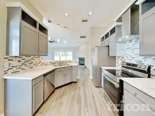 Photo - 2773 Acorn Park Dr N