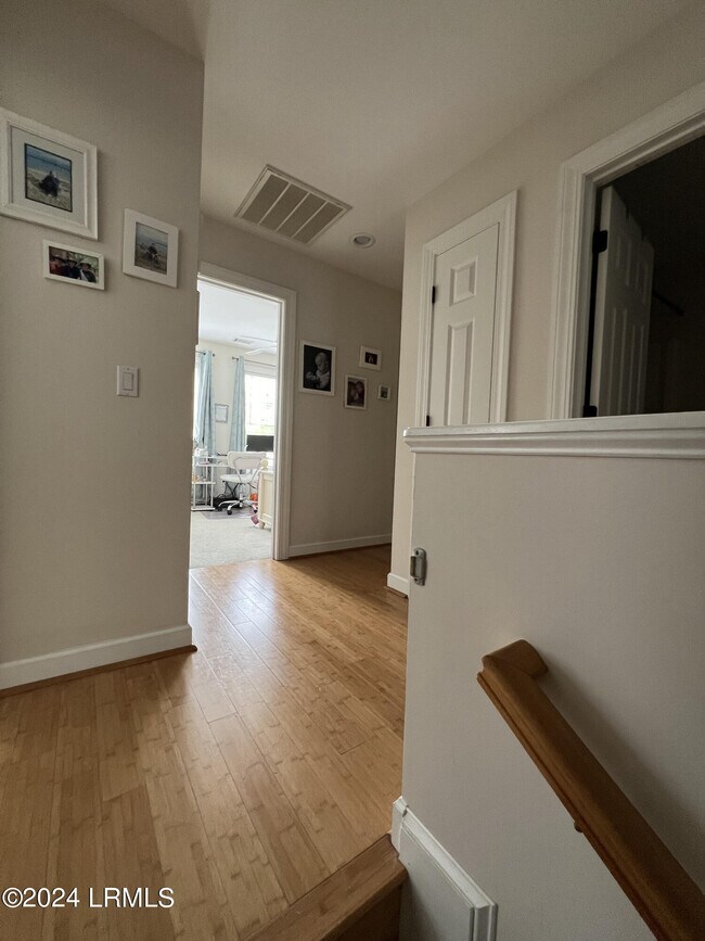 Photo - 25 National Blvd