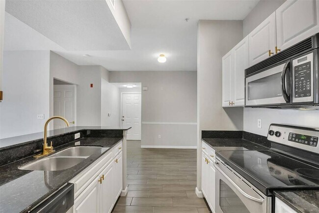 Photo - 14316 Fredricksburg Dr Unit 518