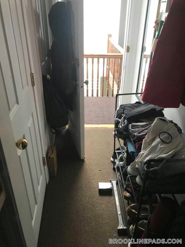 Photo - 1061 Beacon St Unidad 15