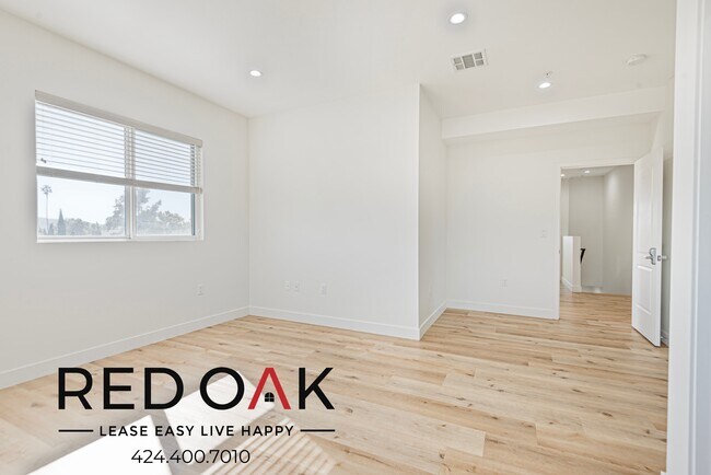 Photo - ~2 Weeks FREE~ Magnificent Four Bedroom wi... Unit 2119