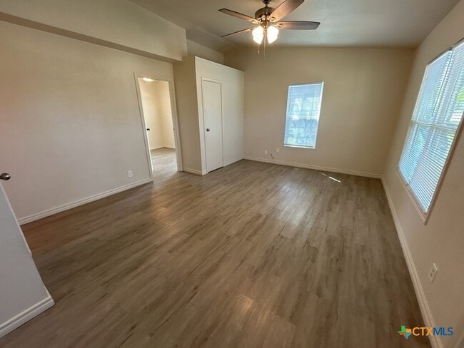 Photo - 912 Southside Dr