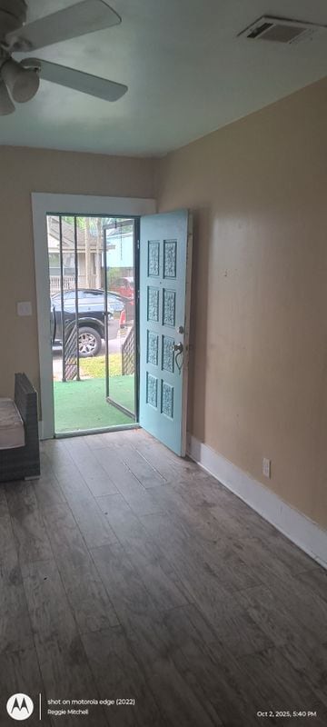 Photo - 407 W 60th St