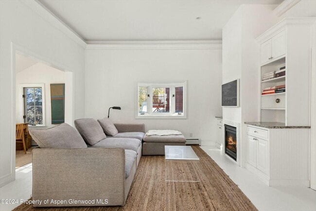 Photo - 120 E Sopris Dr