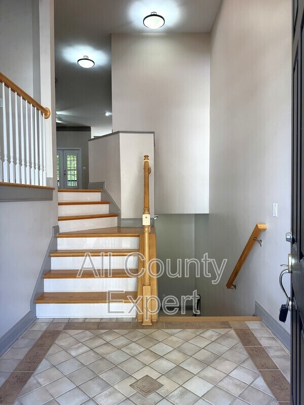 Photo - 3006 Riverstone Tr