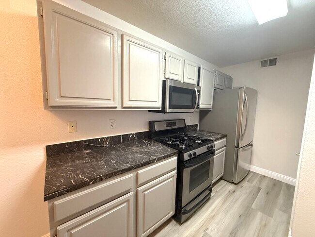 Photo - 5125 W Reno Ave