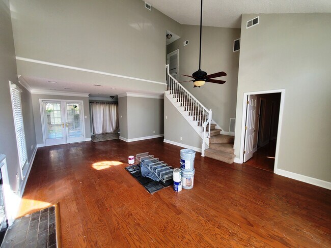 Great Room 2 - 2675 Arbor Glen Pl