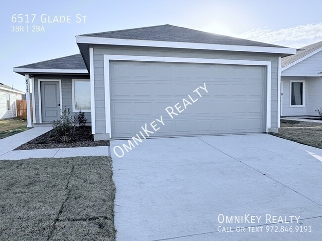 Building Photo - 6517 Glade St