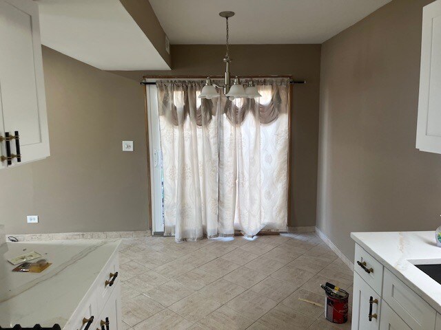 Photo - 1863 Jamestown Cir