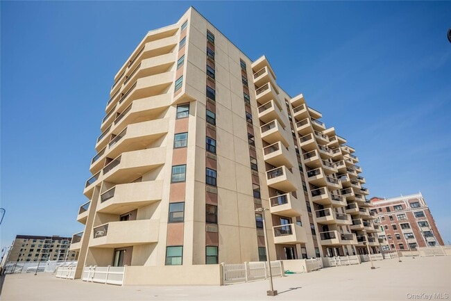 Building Photo - 360 Shore Rd Unit 2H Rental