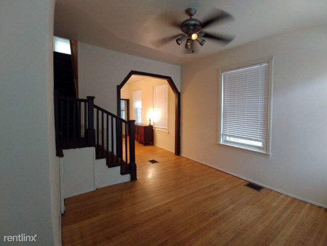 Photo - 982 N Randolph St