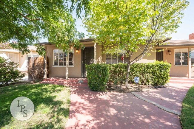 Photo - Mercado: 534+536 Unit #536