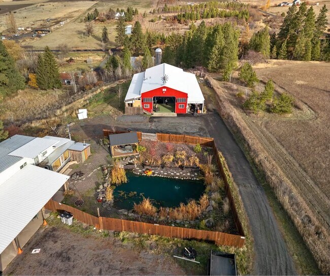 Building Photo - 1277 Saddle Ridge Rd Unit 1277