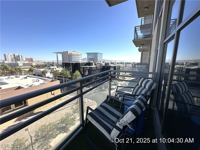 Photo - 353 E Bonneville Ave Unidad 761