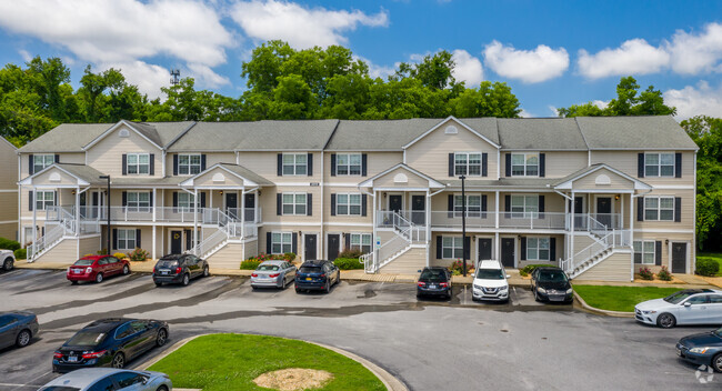 Building Photo - Copper Beech Greenville Rental