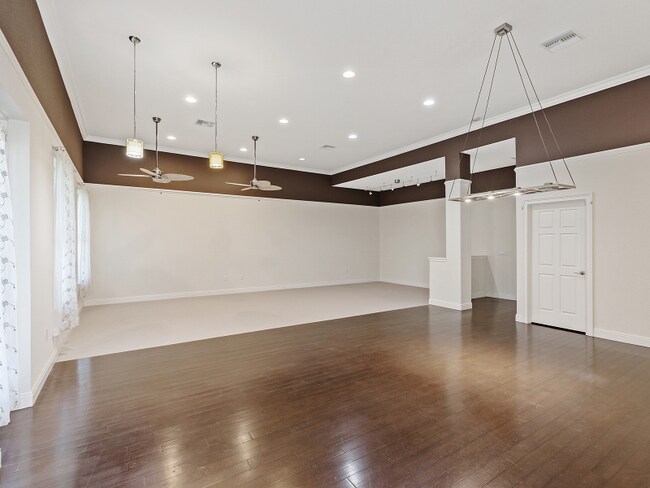 Photo - 9111 43rd Terrace W