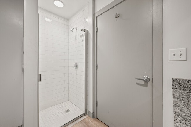 Photo - 103 Allyn St Unidad 222