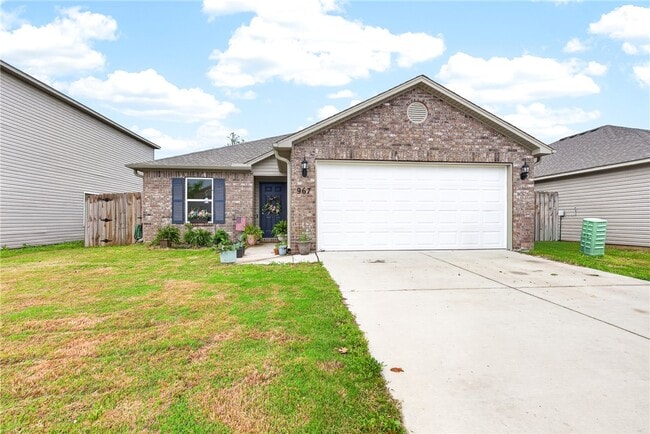 Building Photo - 967 E Sparrow Cir