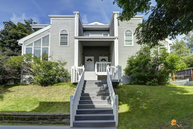 Photo - Spacious and bright condo located in a quiet area that boasts the perfect combination of style an...