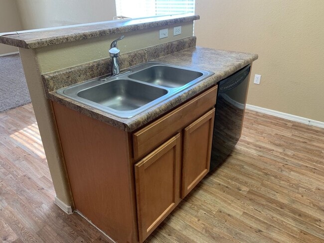 Photo - 4 Bedroom - 2 Bath - 1589 Sq. Ft. Home in Gladden Farms Community - Marana