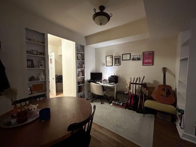 Photo - 1 bedroom in Chicago IL 60625 Unit 1