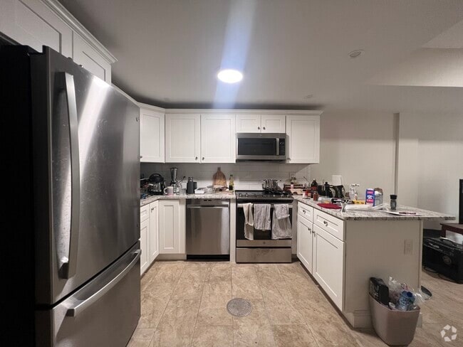 Building Photo - 5 Linnaean St Unit 3-5B Rental