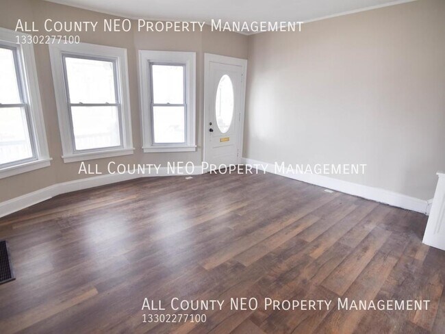 Photo - 1222 W Clifton Blvd