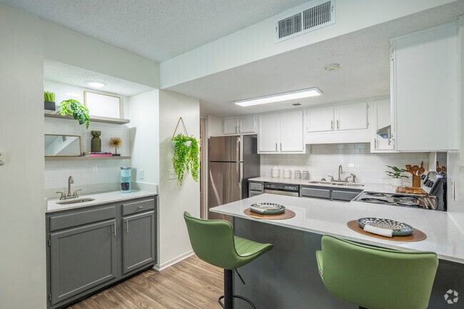 2BR, 2BA - 1,000SF - Kitchen - Wellspring Apartments