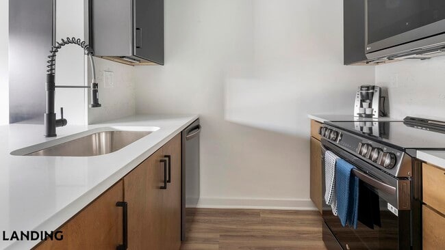 Photo - 1550 Clarendon Blvd Unit 609