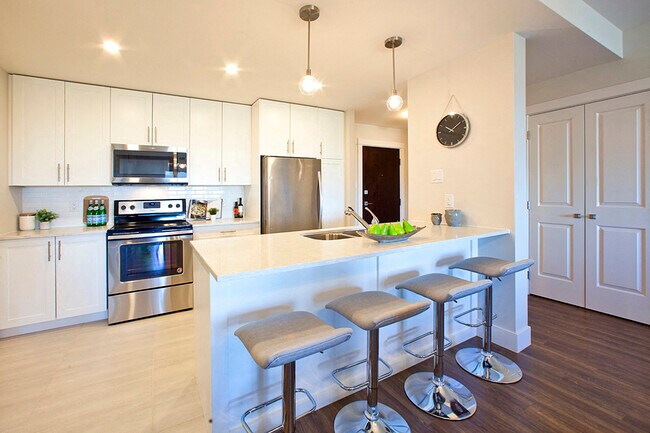 Photo - Amesbury Gate