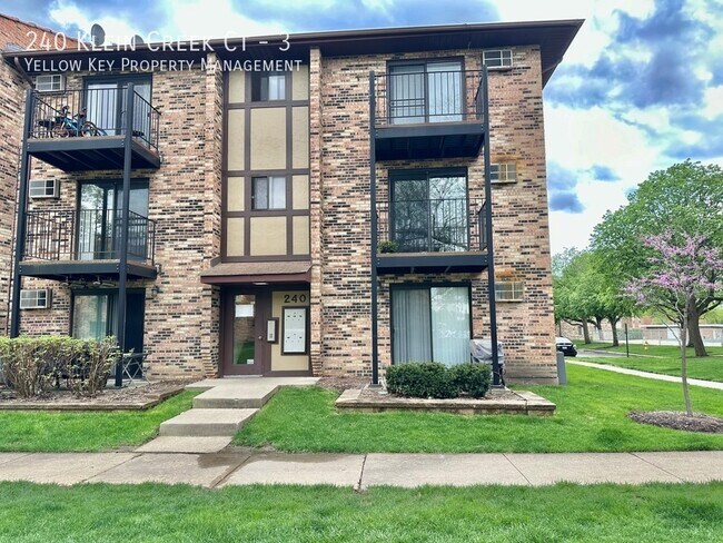 Photo - 240 Klein Creek Ct Townhome