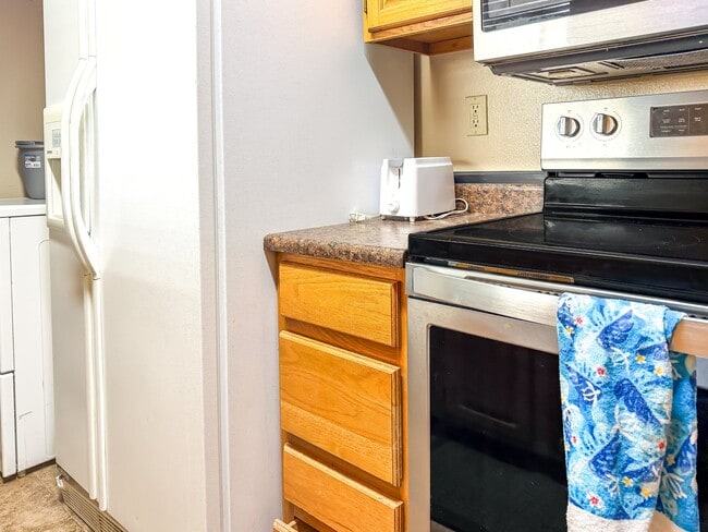 Photo - 6851 N 2200 W Unit #10L