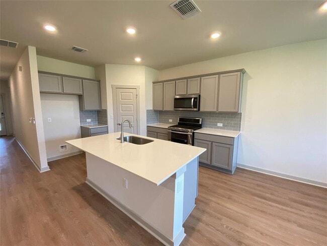 Photo - 2205 Sisterdale Ln