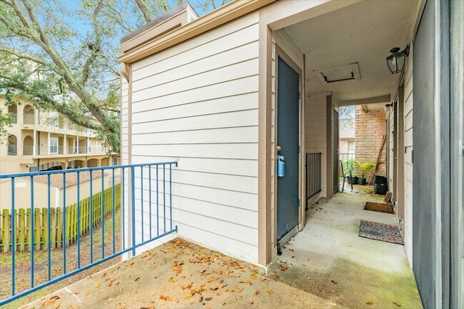 Photo - 7128 N Holiday Dr