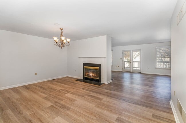 Photo - 2039F Raleigh Rd