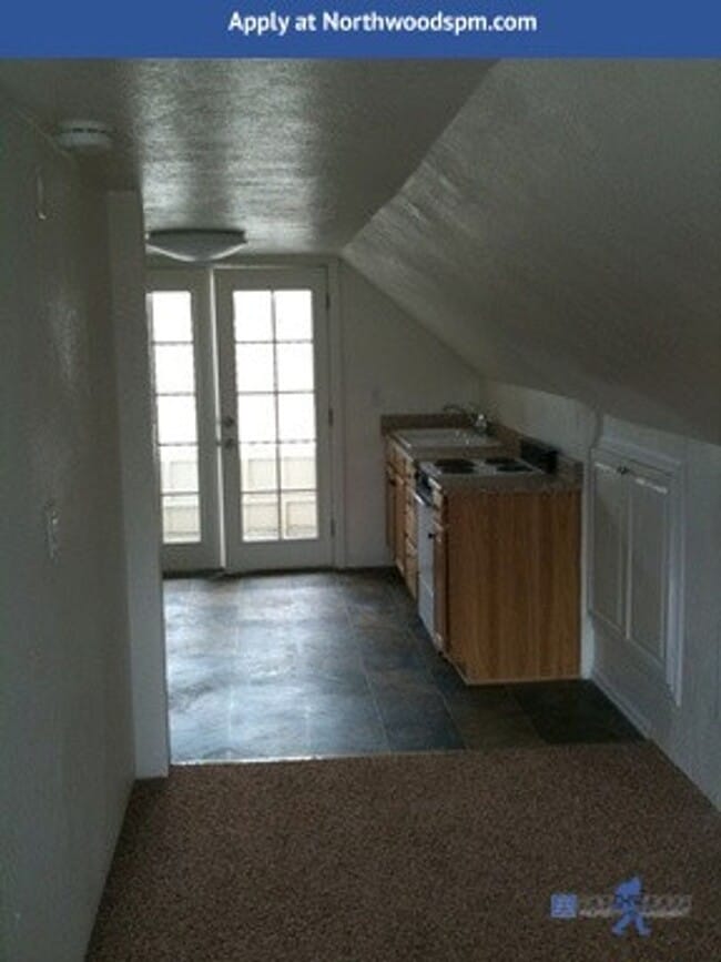 Photo - Charming upstairs studio. Close to shopping