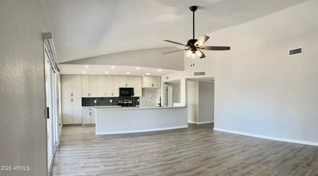 Photo - 3901 W Sweetwater Ave