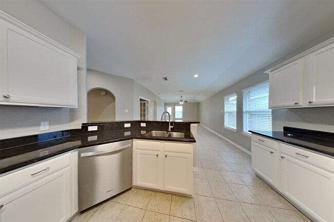 Photo - 32331 Summer Park Ln