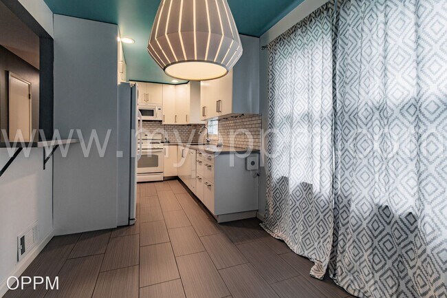 3 br, 2 bath House - 7506 Grover St - 3 br, 2 bath House - 7506 Grover St