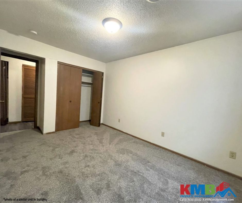 Photo - 418 S Van Buren St