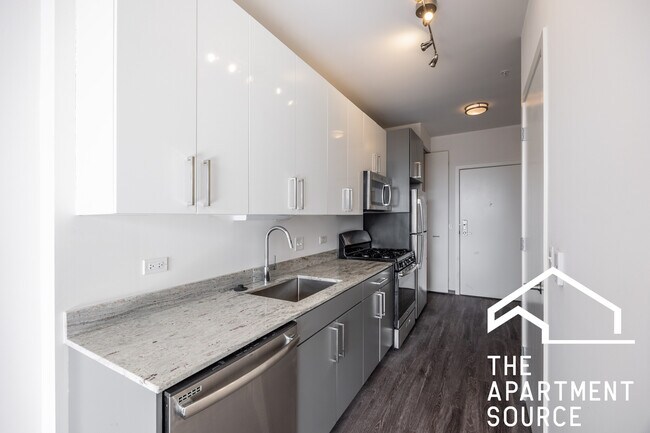 Photo - 2340 N California Ave Unidad 210