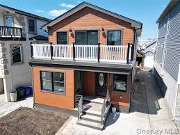 Building Photo - 233 E Fulton St