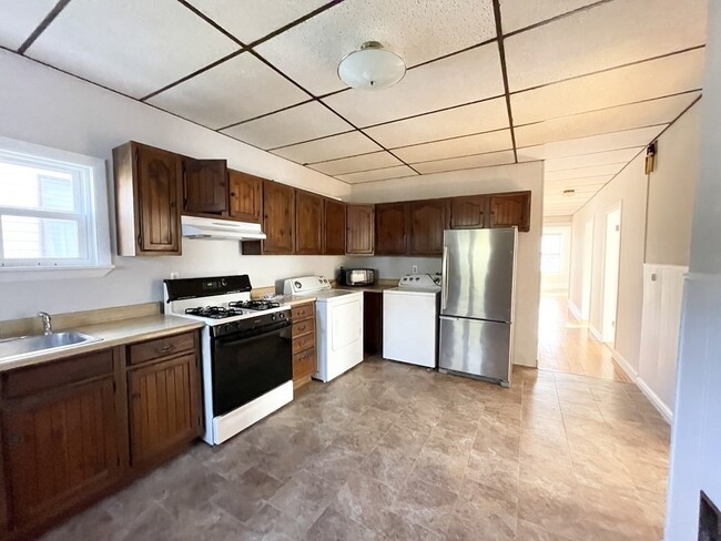 Photo - 26-28 Harbor View St Unit 2