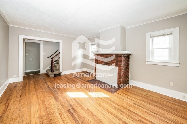 Photo - 134 Maplehurst Ave