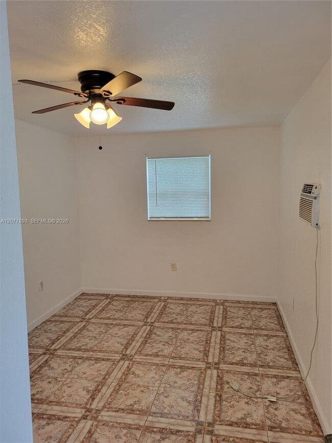 Photo - 14815 NE 8th Ct Unit 1