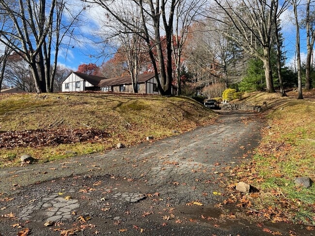 Photo - 93 Lantern Ln Unit 1