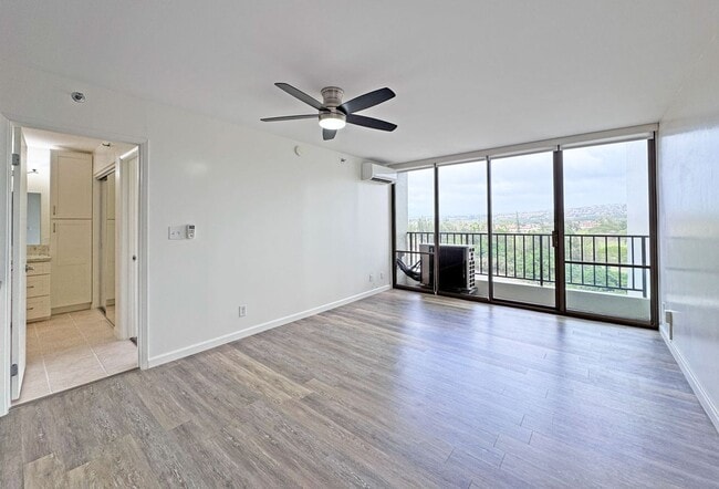 Photo - Pearl Regency Unit 1809
